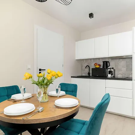 Apartament Seaside With Parking, Air Conditioning And Elevator Close To The By Renters Niechorze