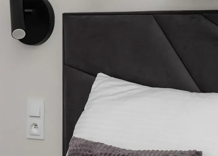 Seaside With Parking, Air Conditioning And Elevator Close To The By Renters * Niechorze